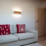 De Cry 16 By Interhome *